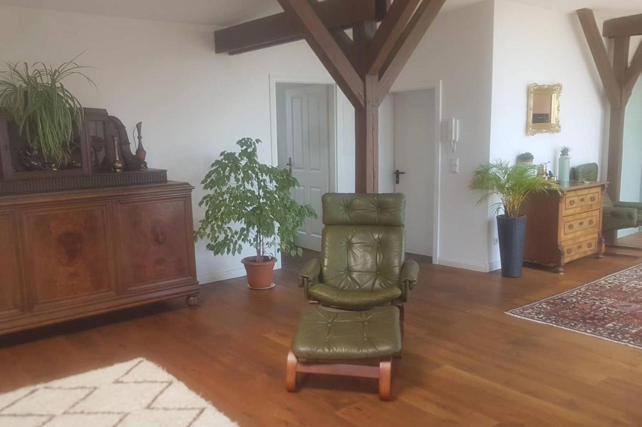 Helle Dachgeschosswohnung Fuer 8 Personen In Zentraler Lage Berlin Exterior foto